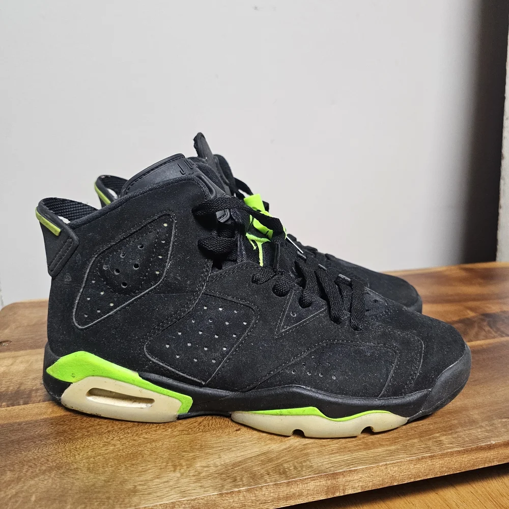 Air Jordan 6 Retro Electric Green‎ Size 5.5 Kids School Basketball Boys Gym